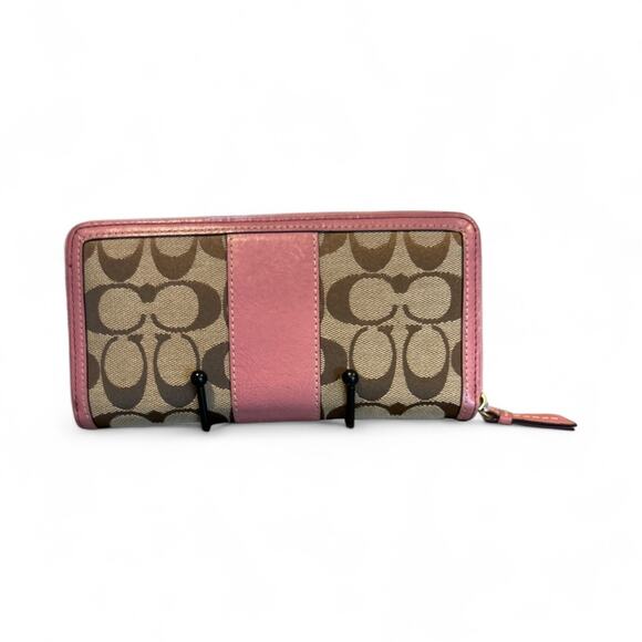 Coach Signature Long Zip Around Wallet in Pink Like New - Picture 1 of 6